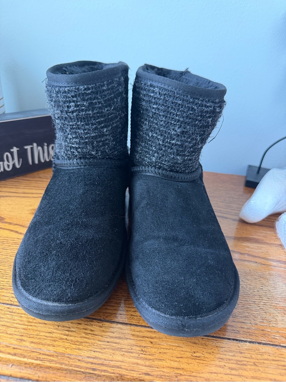 Minnetonka Black Knit Cuff Suede Boots